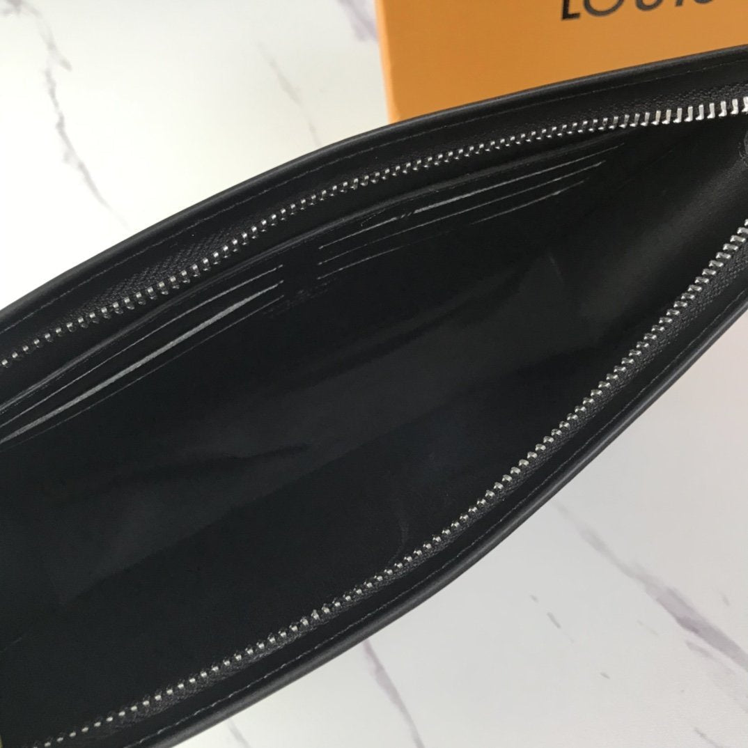 MO - Top Quality Wallet LUV 072