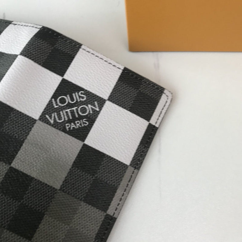 MO - Top Quality Wallet LUV 051