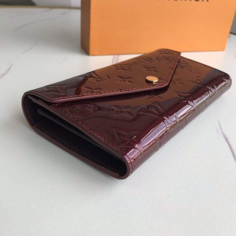 MO - Top Quality Wallet LUV 007