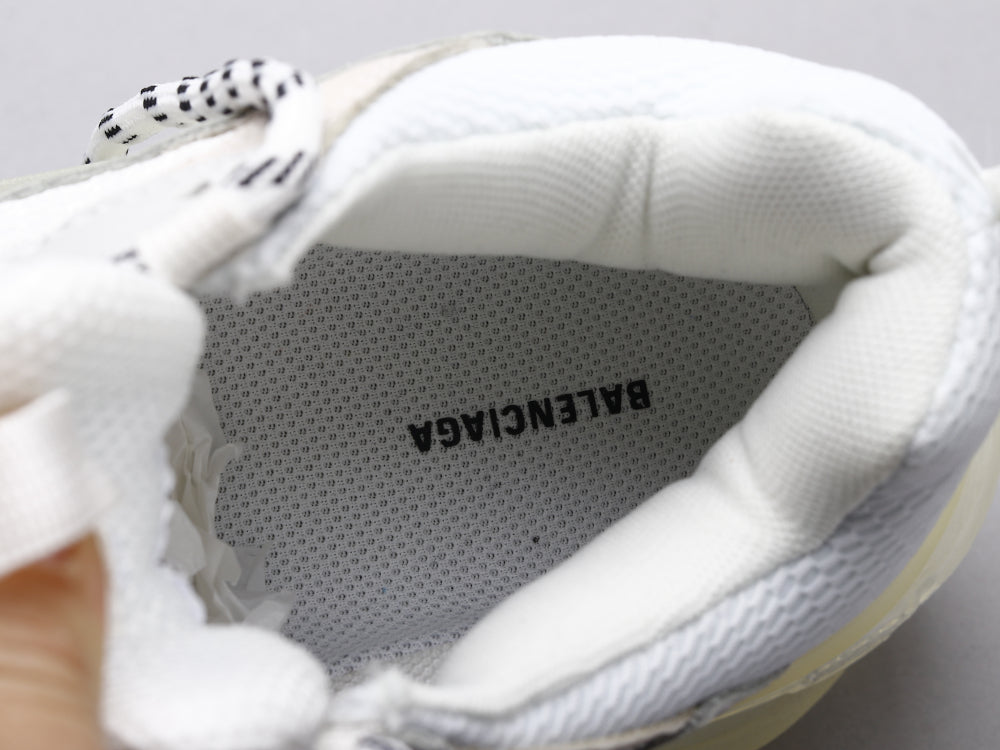 MO - Bla 19SS Air Cushion White Sneaker