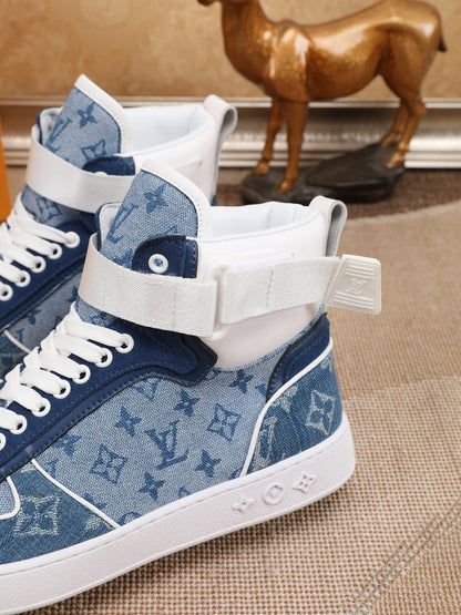 MO - LUV High Top Blue Sneaker