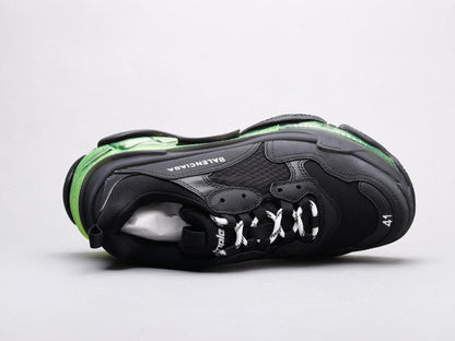 MO - Bla Triple S Black Green Sneaker