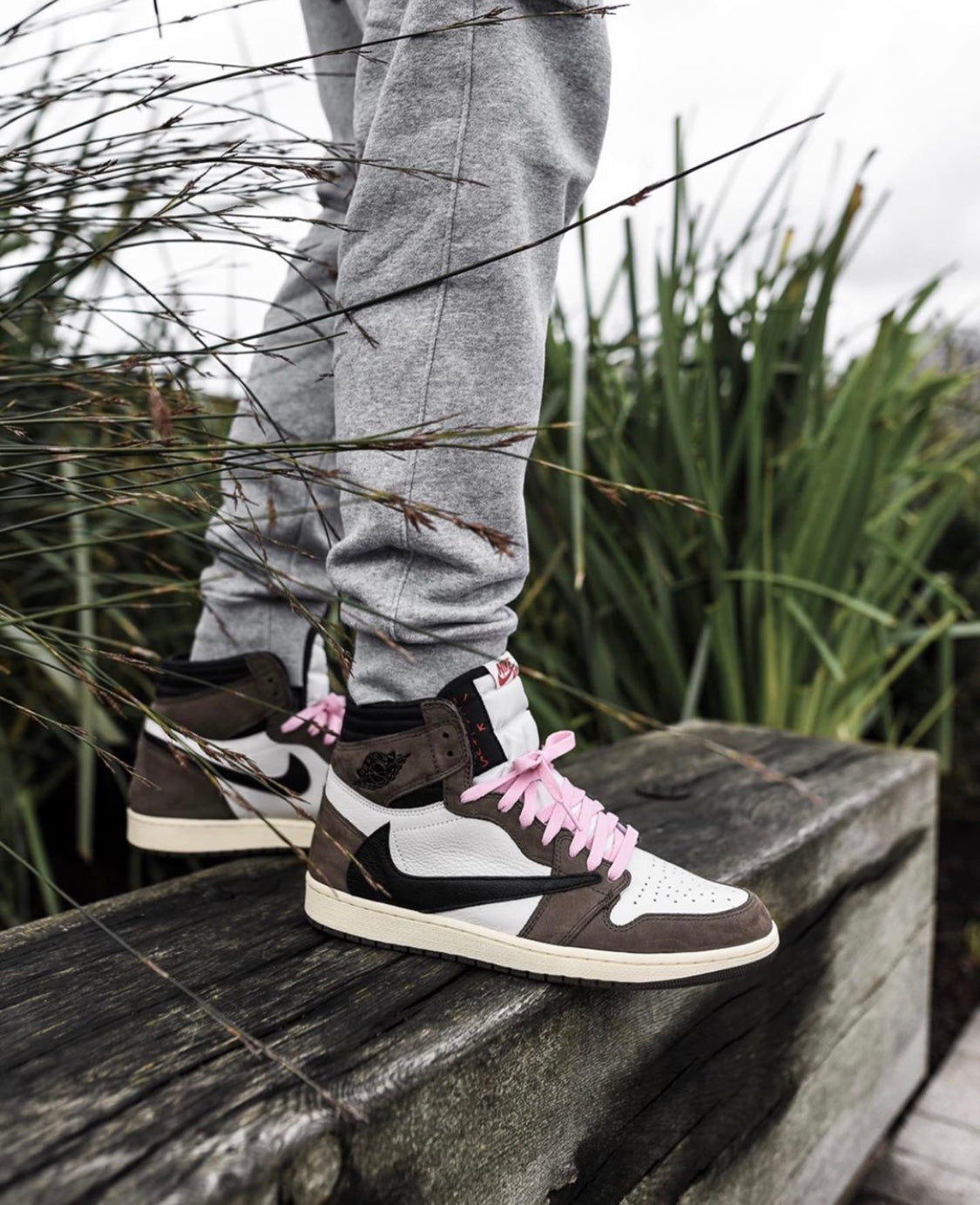 MO - TS x AJ1 Barb High Top