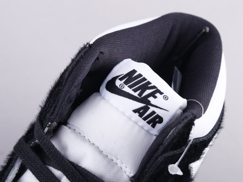 MO - AJ1 horsehair black and white