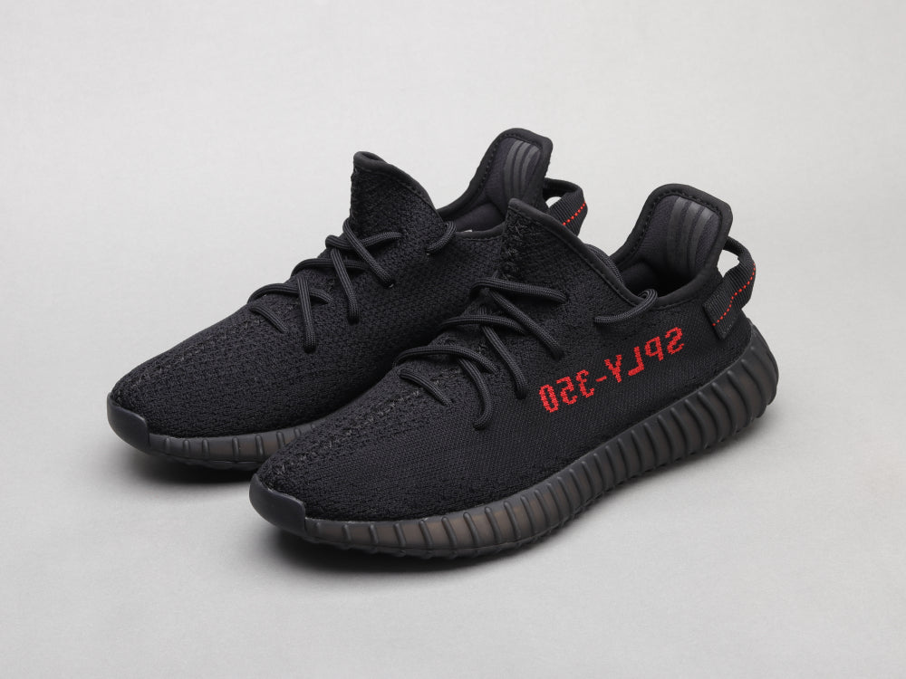 MO - Yzy 350 Black And Red Sneaker