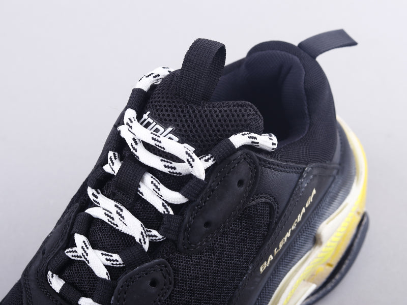 MO - Bla Triple S Black And Yellow Sneaker