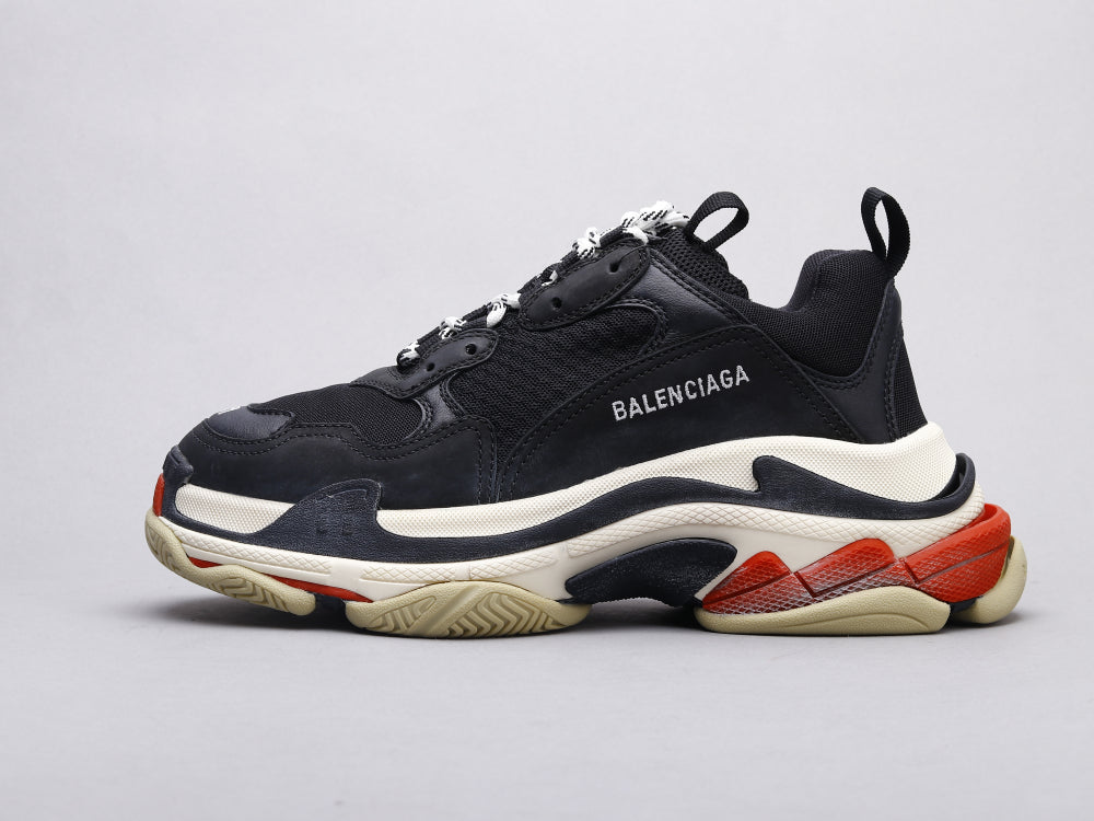 MO - Bla Triple S Black and Red Sneaker