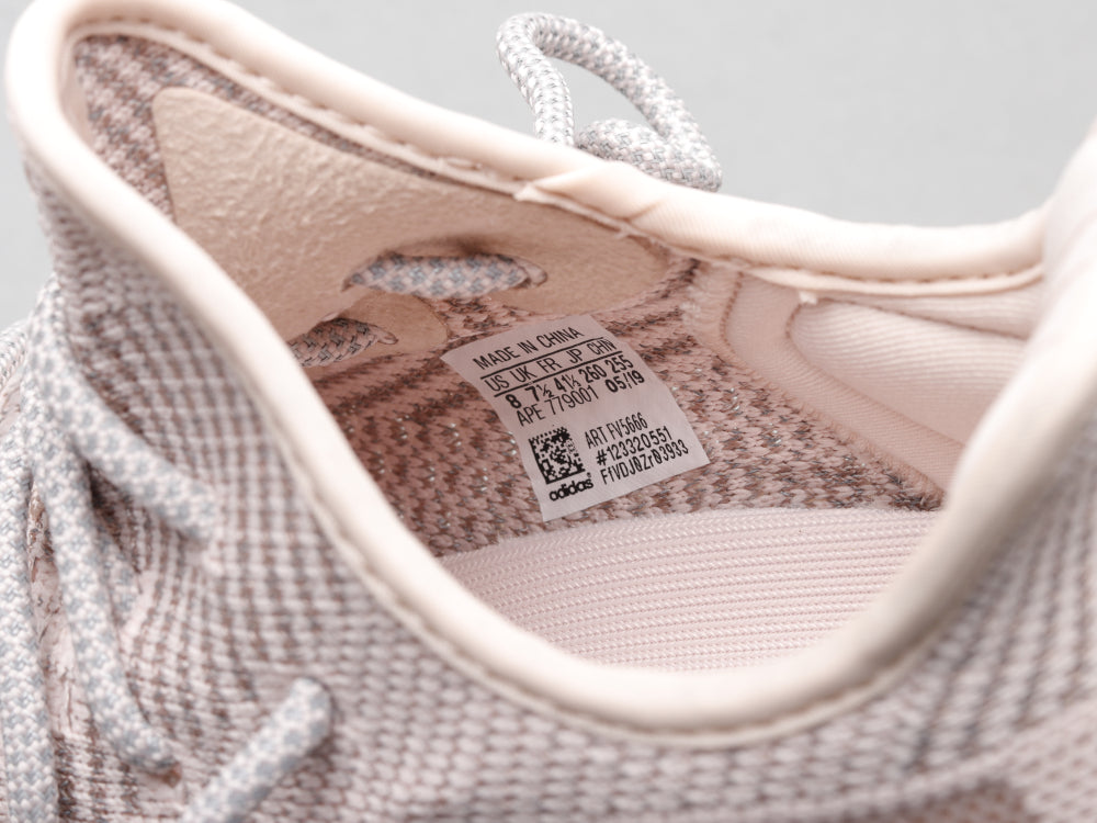 MO - Yzy 350 Light Pink Sneaker