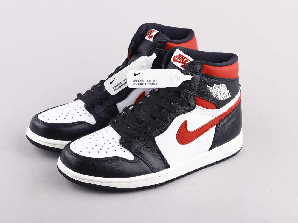 MO - AJ1 Red Hook Black Toe