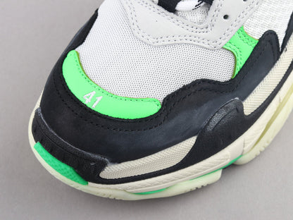 MO - Bla Triple S Black Green Sneaker