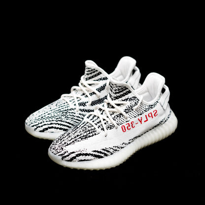 MO - Yzy 350 White Zebra Sneaker