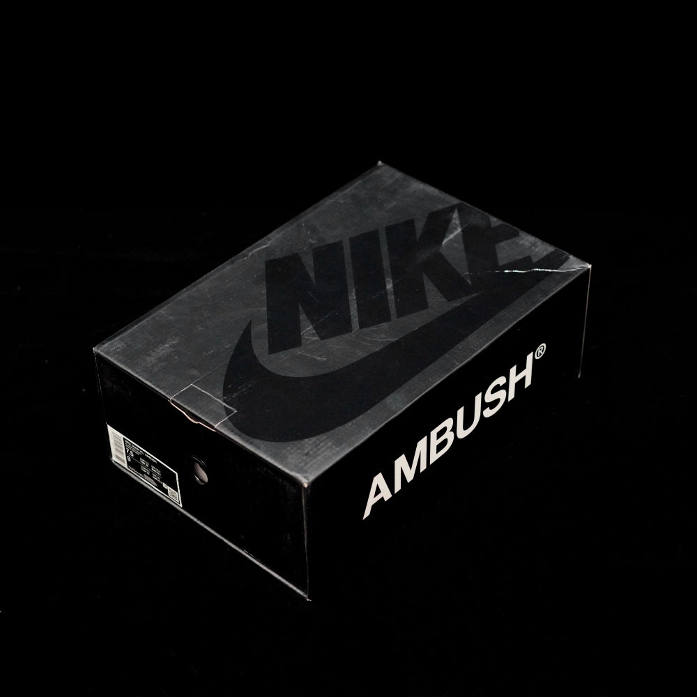 MO - AMBUSH x DUNK HIGH Black & White Collaboration