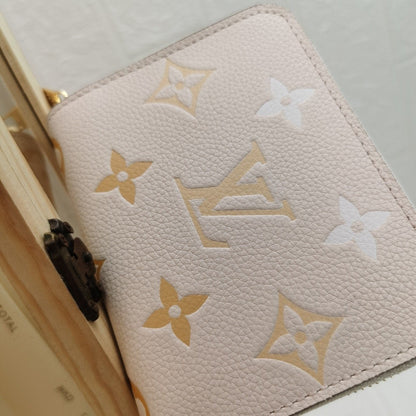 MO - Top Quality Wallet LUV 110