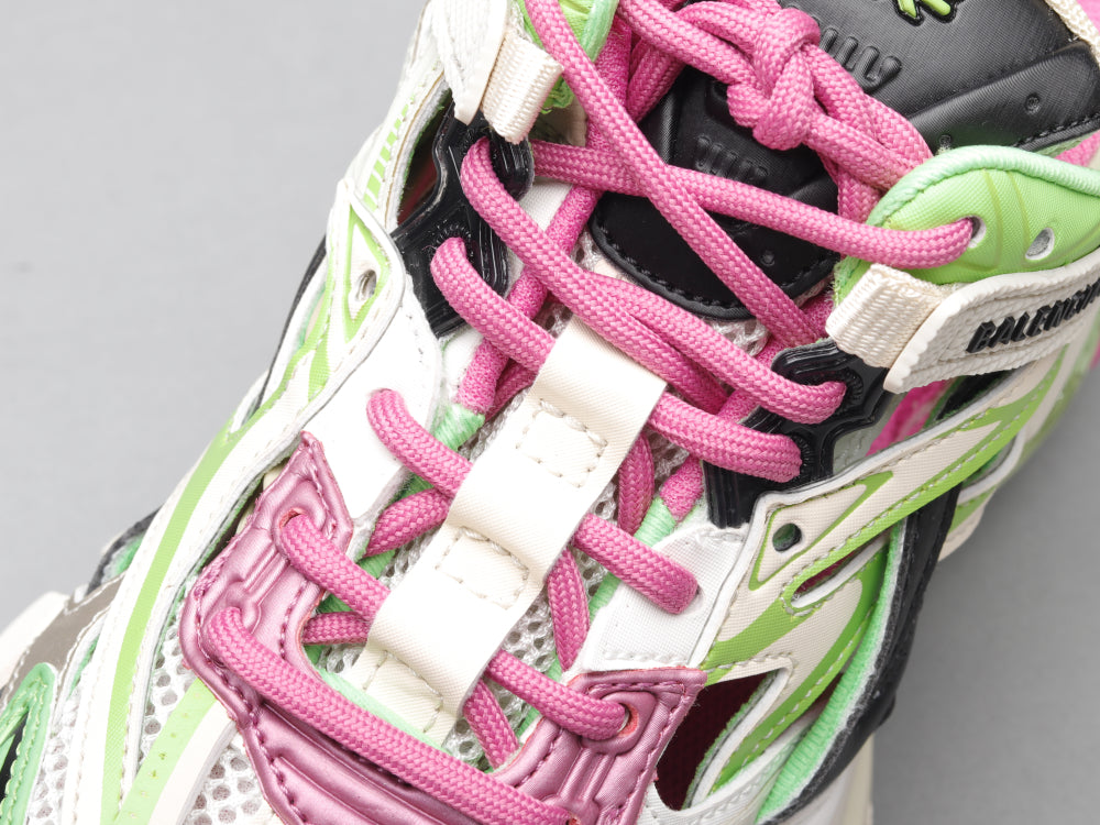 MO - Bla Track II Hollow Out Pink Sneaker