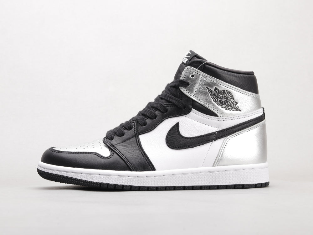 MO - AJ1 Metallic Silver