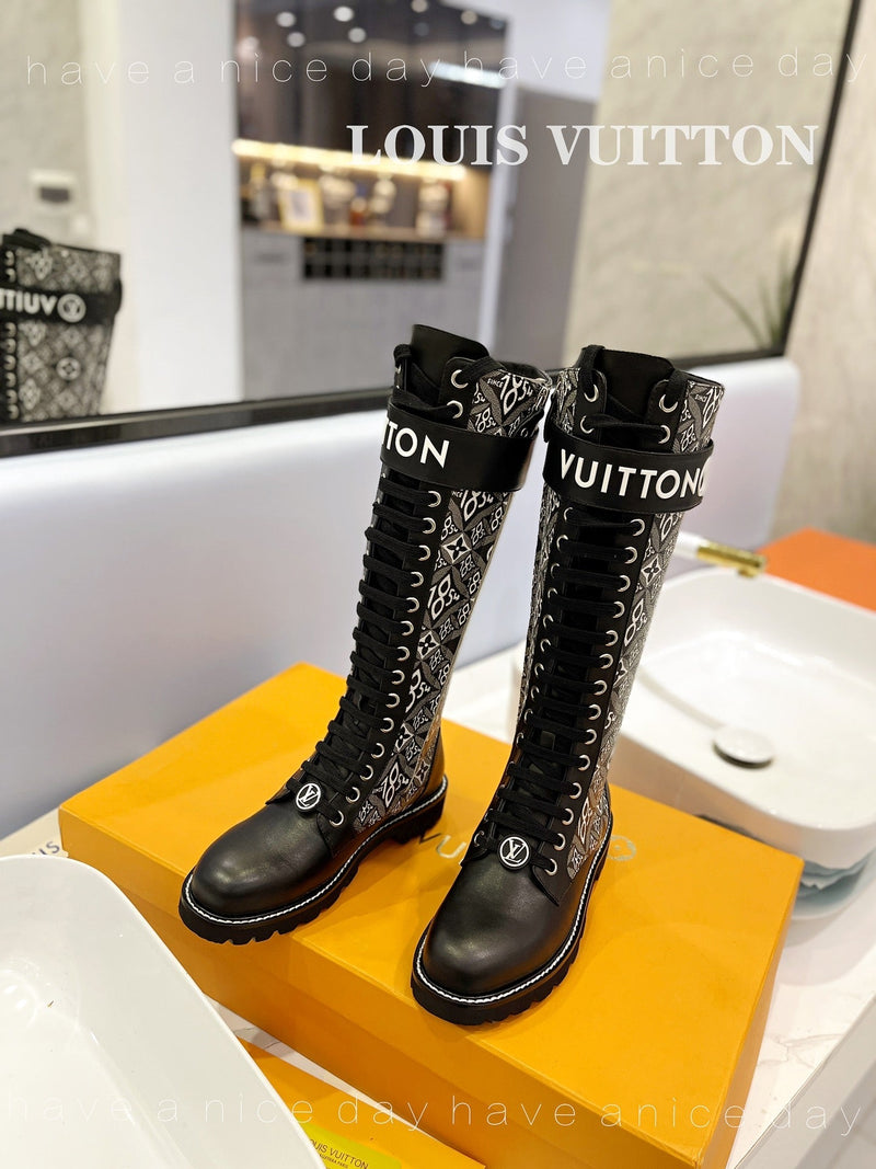 Top Quality LUV BOOTS 030