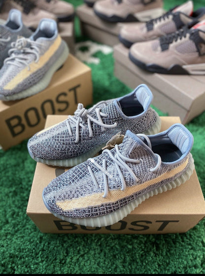 MO - Yzy 350 Washed Tannins Sneaker