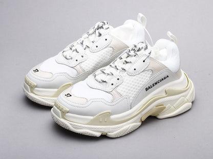 MO - Bla Triple S Pure White Sneaker