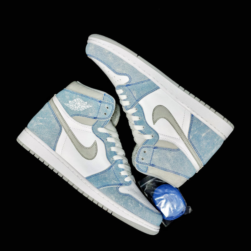 MO - AJ1 High Washed Blue