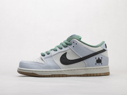 MO - NKE SB Dunk Low ���Maple Leaf���