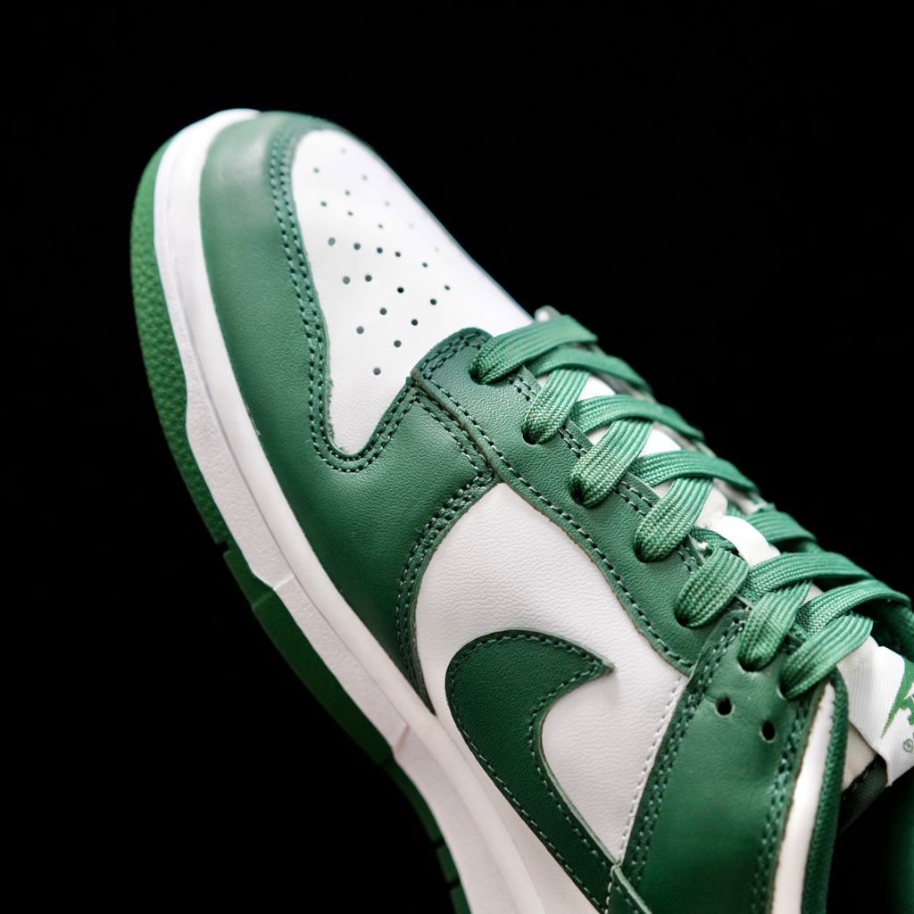 MO - NKE Varsity Green green