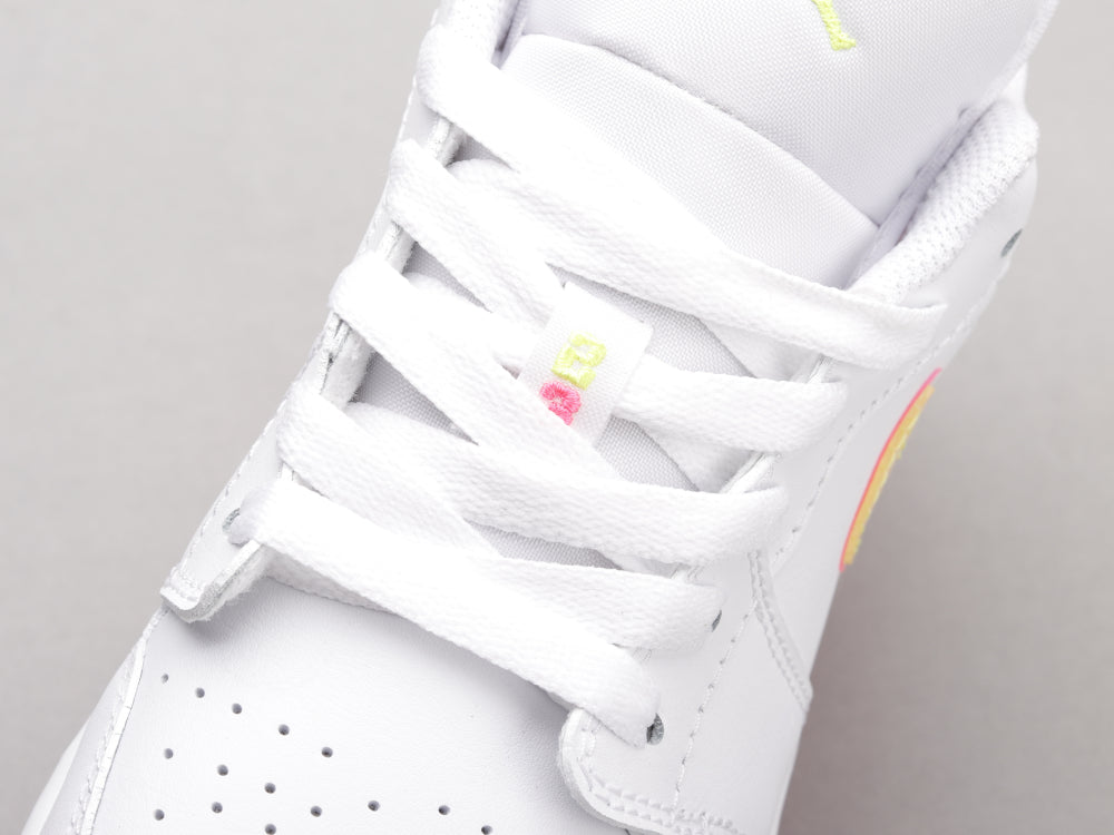 MO - AJ1 White and yellow powder candy