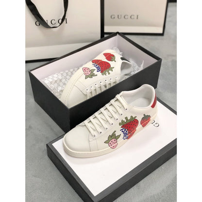 MO-GCI ACE STRAWBERRY MIRROR Sneaker 085