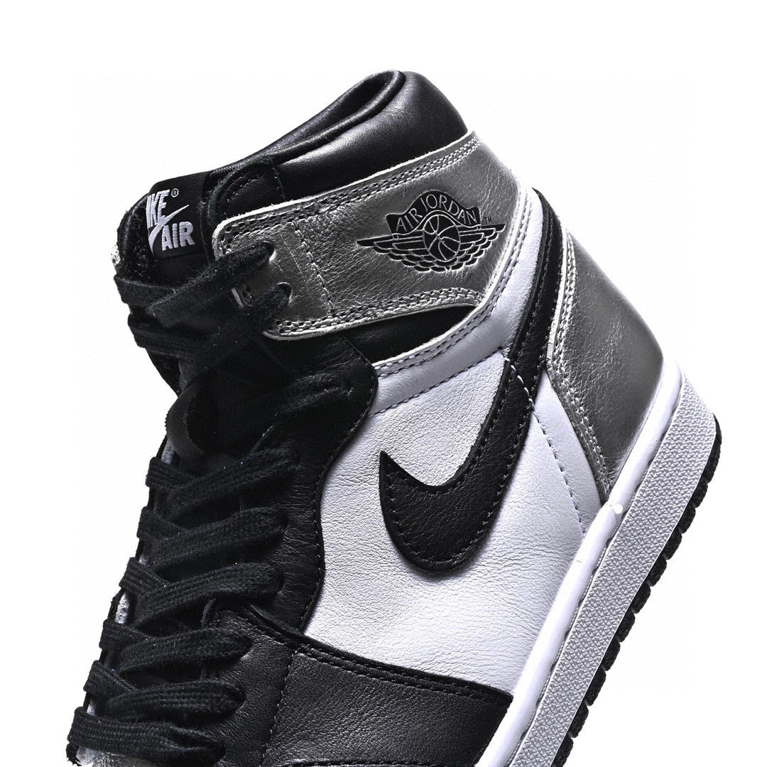 MO - AJ1 High Black Silver