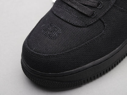 MO - Stussy x AF1 Pure Black