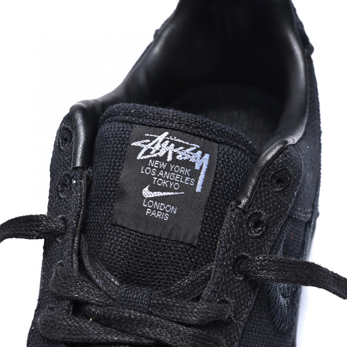 MO - AF1 x Stussy Collaboration Pure Black