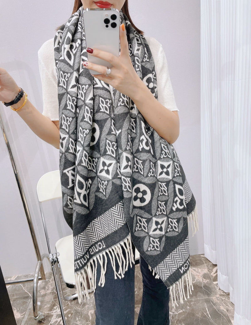 Top Quality LUV  Scarf 003