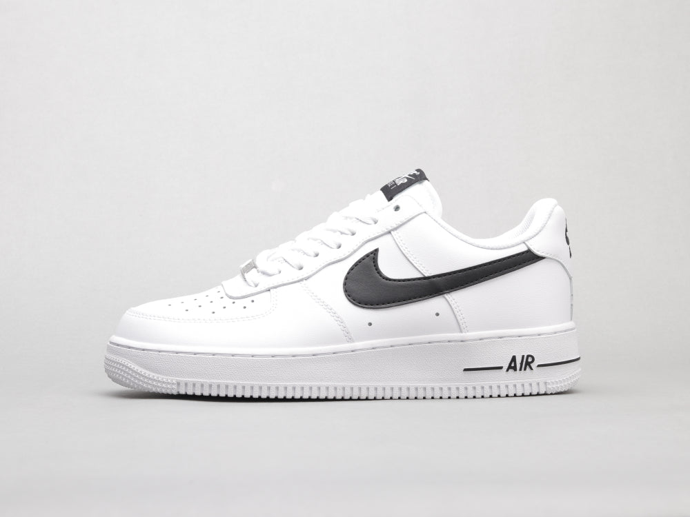 MO - AF1 White and black low gang