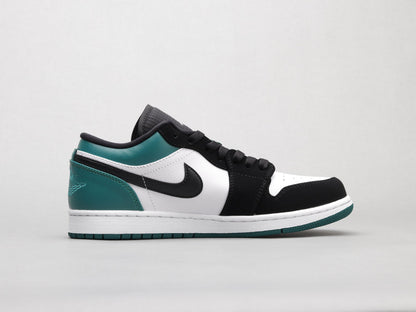 MO - AJ1 black and green toes