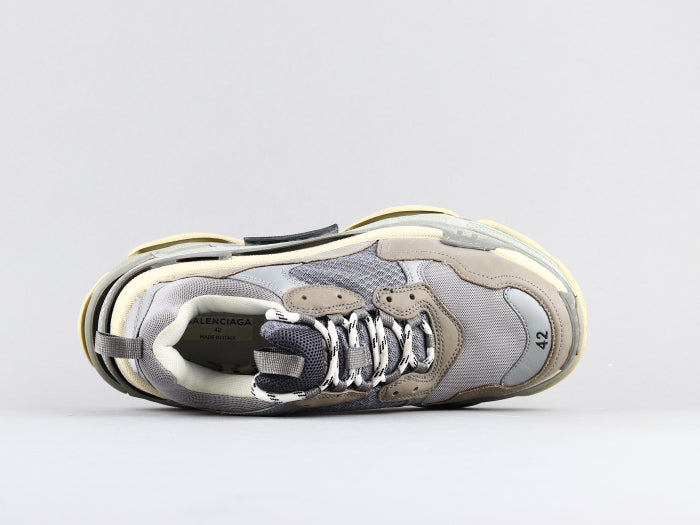 MO - Bla Triple S Grey Sneaker