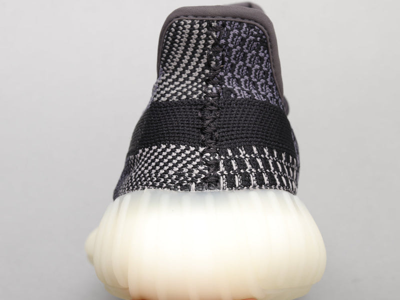 MO - Yzy 350 Carbon Black Sesame Sneaker