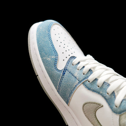 MO - AJ1 High Washed Blue