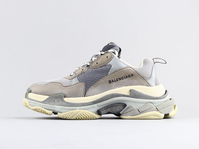 MO - Bla Triple S Grey Sneaker