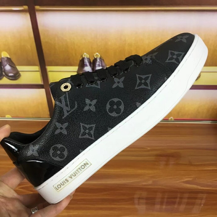 MO - Top Quality Luv Sneaker 047