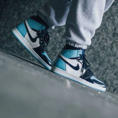 MO - AJ1 North Carolina Patent Leather