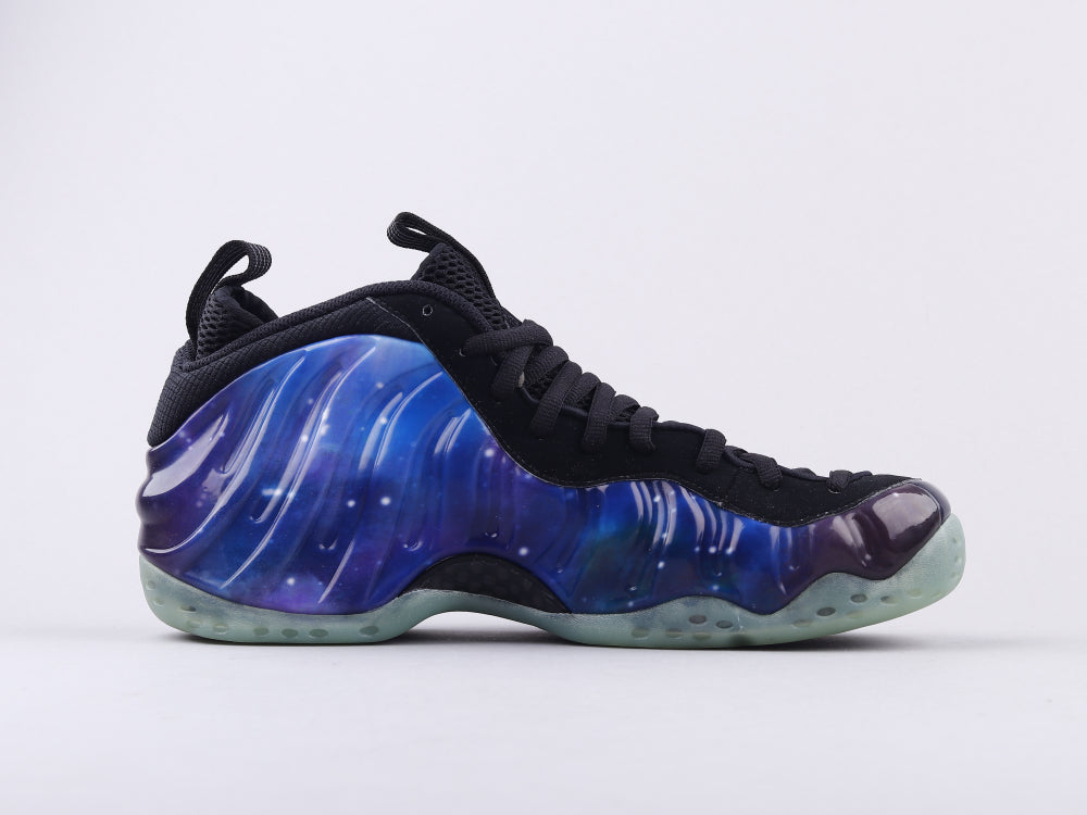 MO - NKE Hardaway Foam Galaxy Star Spray 1.0