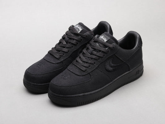 MO - Stussy x AF1 Pure Black