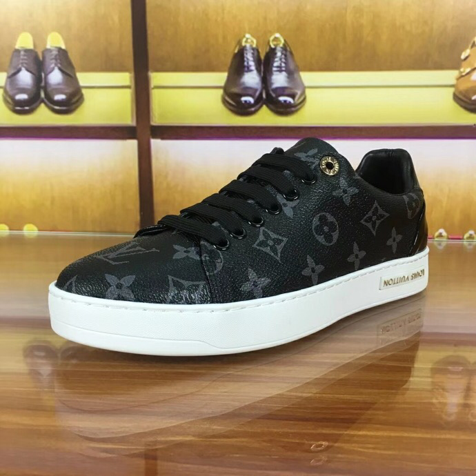 MO - Top Quality Luv Sneaker 047