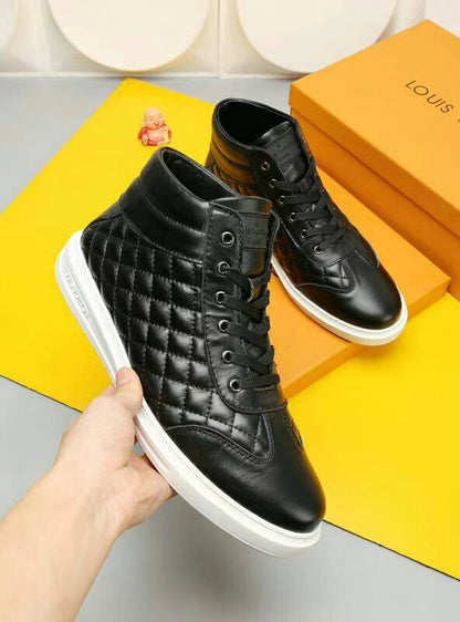 MO - LUV HIgh Top Metal Black Sneaker