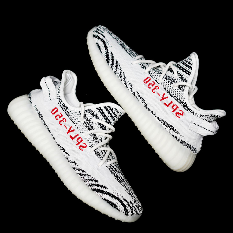 MO - Yzy 350 White Zebra Sneaker