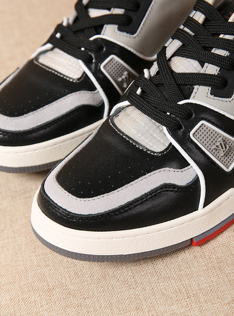 MO - LUV SurfaMO In Monogram Black Gray Sneaker