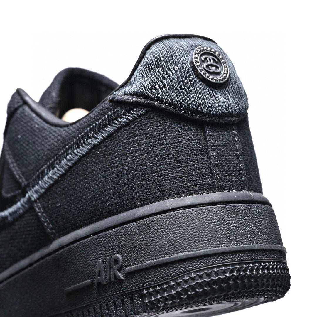 MO - AF1 x Stussy Collaboration Pure Black