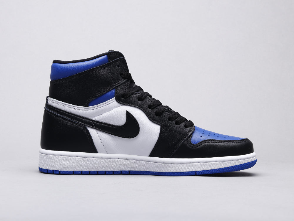 MO - AJ1 black and blue toe