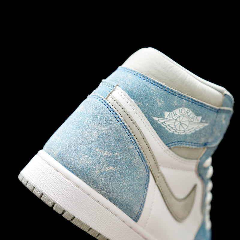 MO - AJ1 High Washed Blue