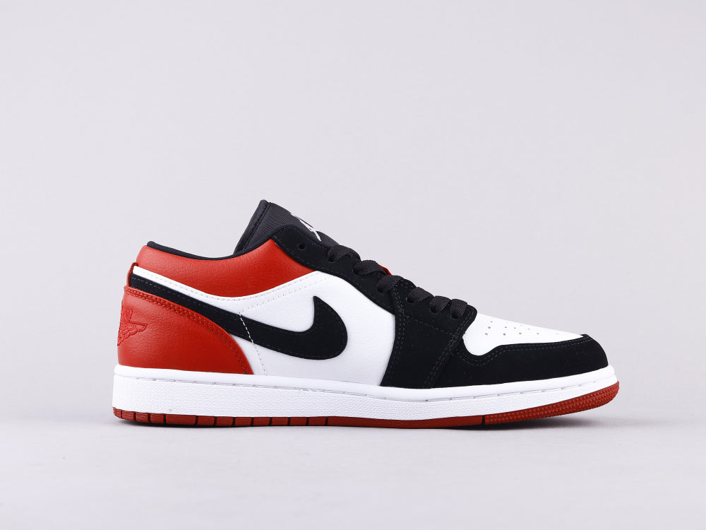 MO - AJ1 black toe