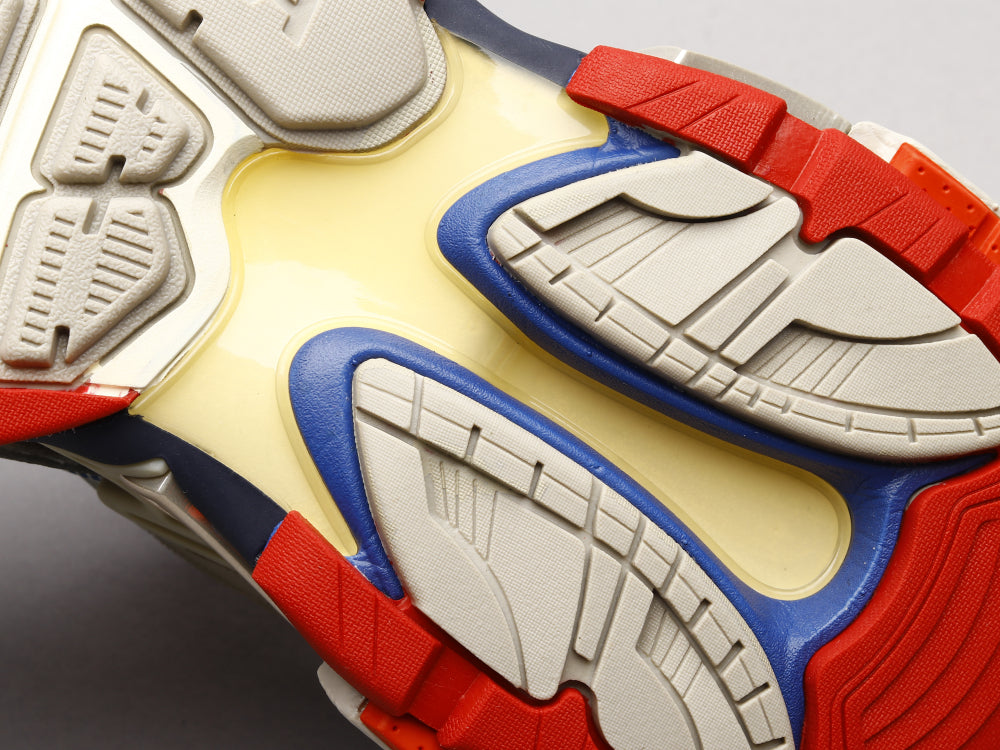 MO - Bla Track Skeleton Gundam Sneaker